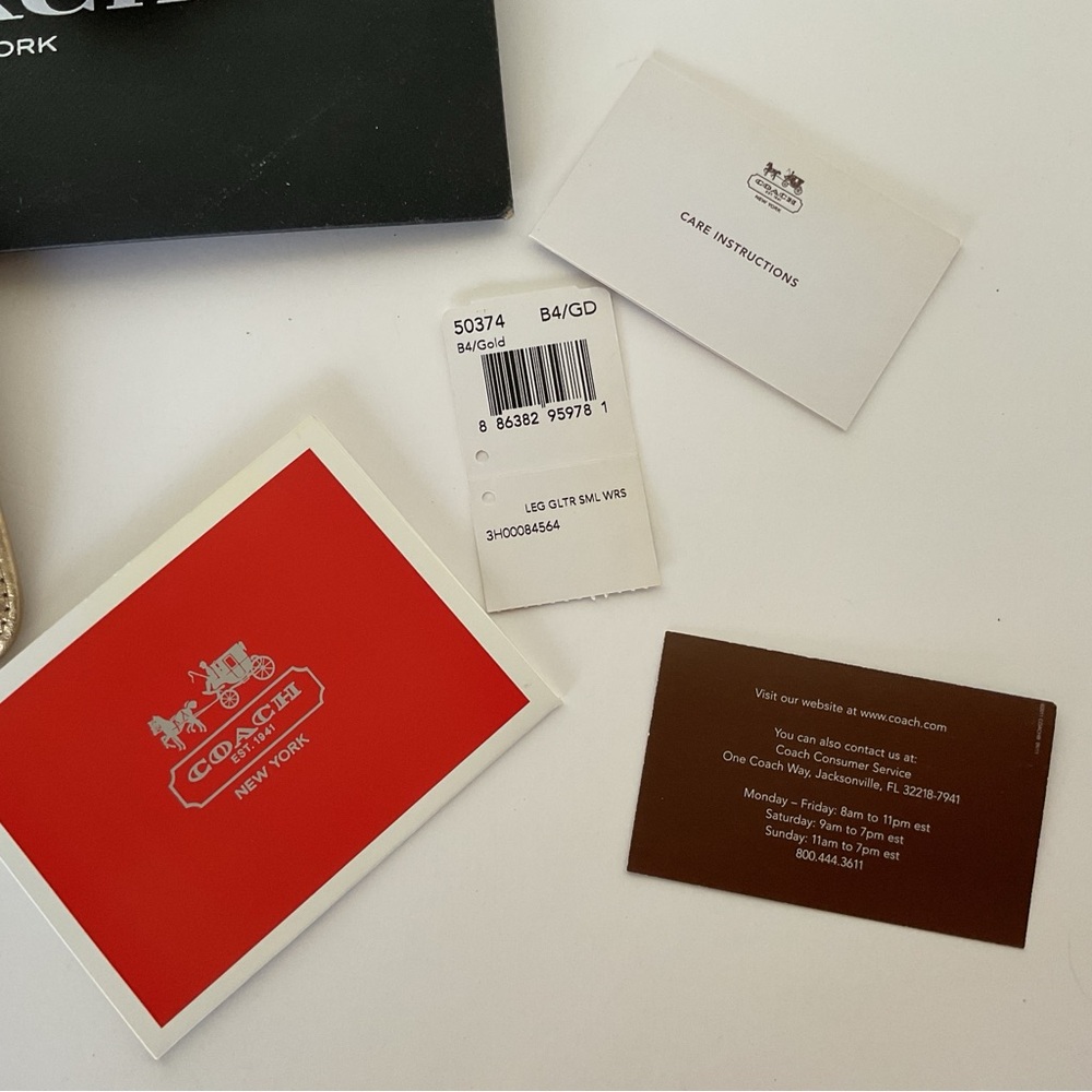 COACH GOLD GLITTER WRISTLET NWT - Picture 14 of 16